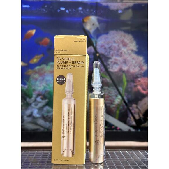 Dr. Dennis Gross Skincare Plump + Repair Lip Treatment with Hyaluronic Acid - Picture 2 of 3